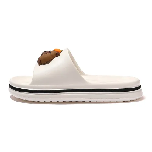 Red bean Slippers / Home Slippers