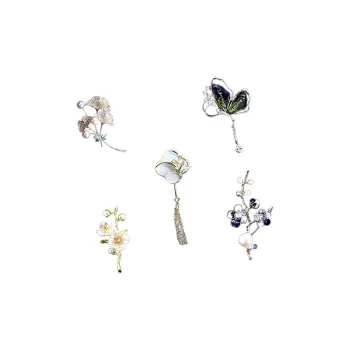 GAGA Brooches Women's