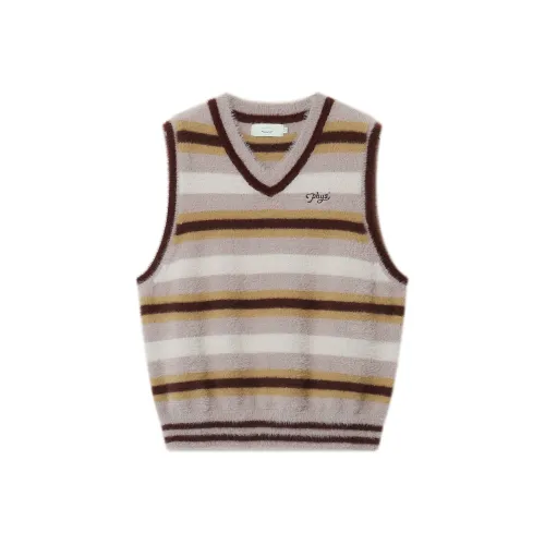 UNIQLO x PAIQIUSHAONIAN LIANMINGKUAN T-Shirt Unisex Maroon