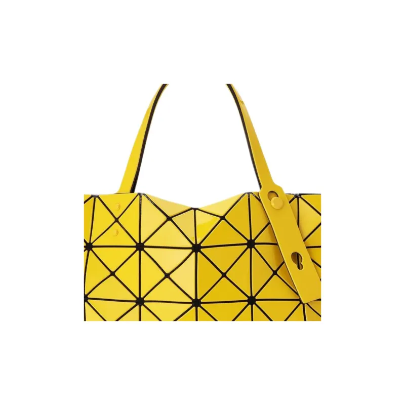 ISSEY MIYAKE Polyvinyl Chloride Resin Tote Bag, Shopping Bag, Shoulder Bag Women's Yellow & Multicolor-4