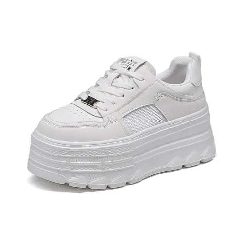Spider King Low Top Skateboard Shoes Women's Beige