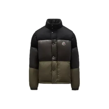 Moncler Aveillan Short Down Jacket