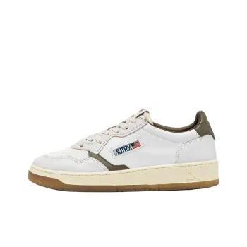 AUTRY BASKETS MEDALIST Low Top Skateboard Shoes Men's White Green