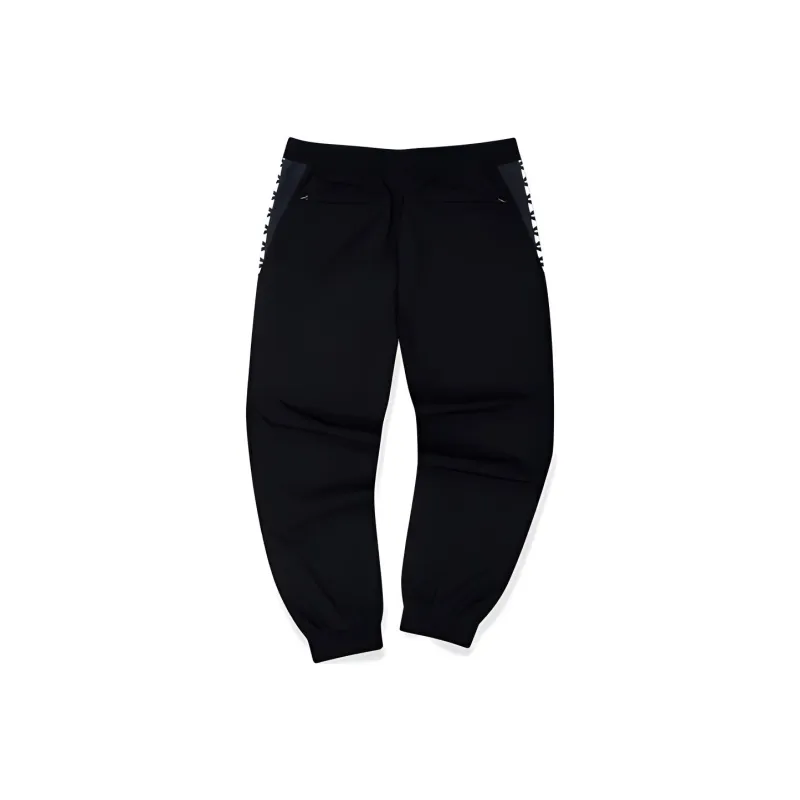 White Mountaineering X FILA FUSION FILA FUSION Hakusan L Collaboration Collection Knitted Sweatpants Men Pitch Black-1