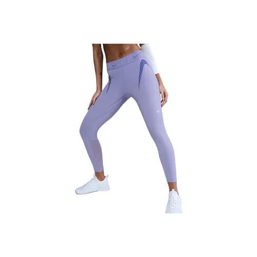 Nike Pro Women's Mid Rise 7/8 Graphic Leggings