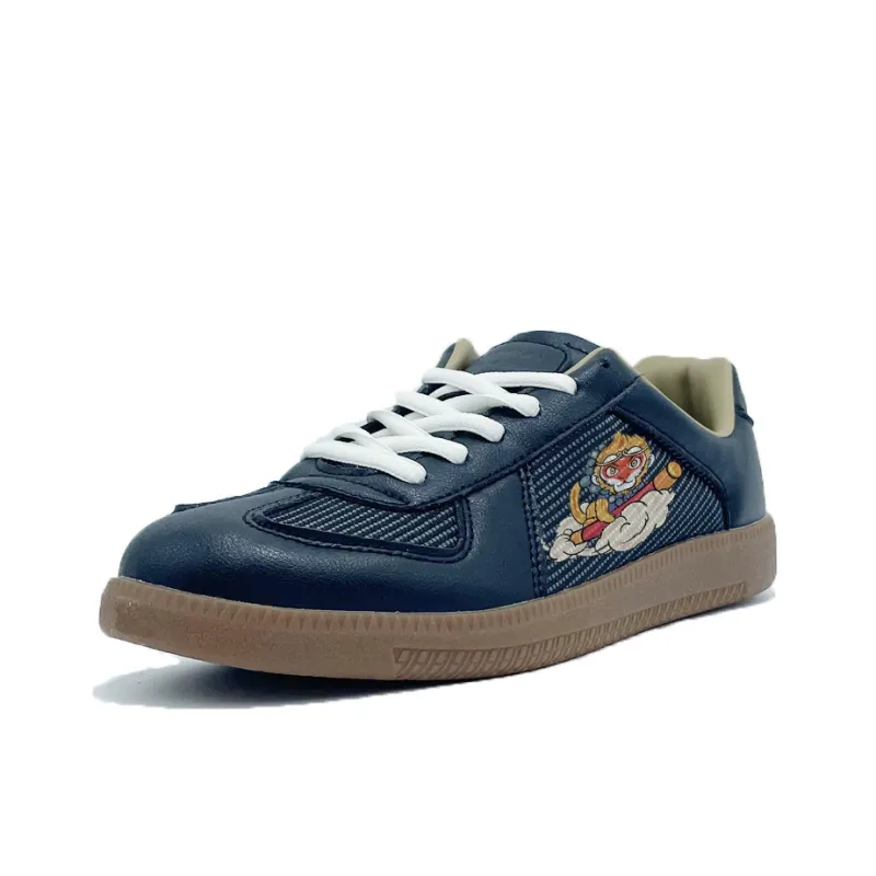 PAIN OR PLEASURE Low Top Skateboard Shoes Unisex Black Blue-1