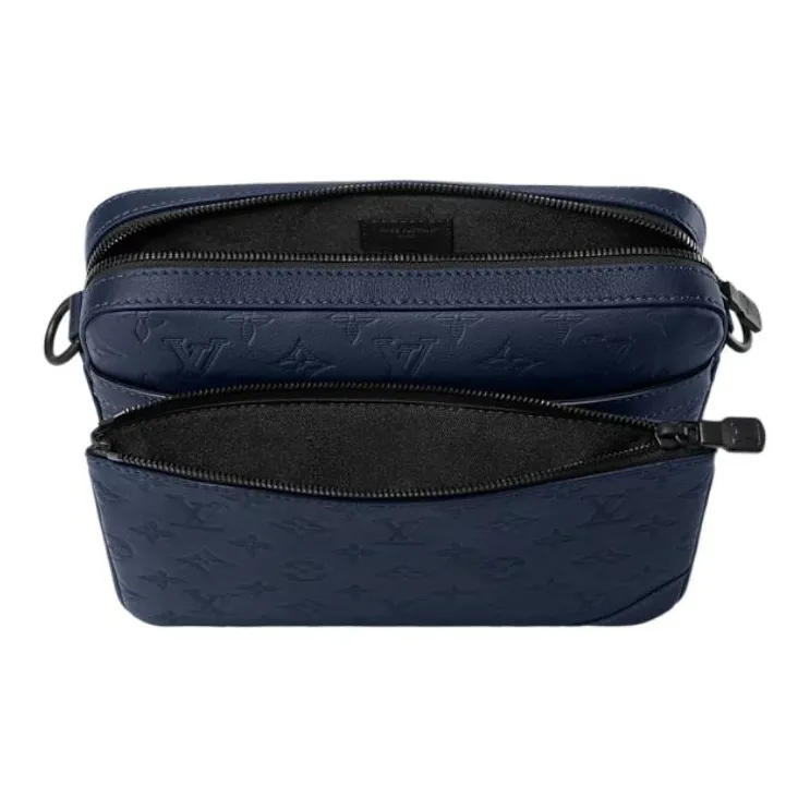 LOUIS VUITTON Trio Messenger-2
