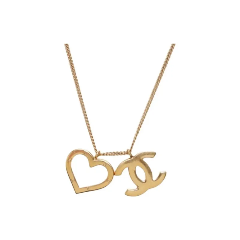 CHANEL 2004 Interlocking Cc And Heart pendant Necklace-0