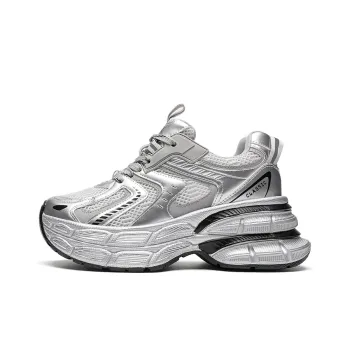 ZHR Chaser Of The Light Abrasion Resistant Low Top Chunky Sneakers Women's