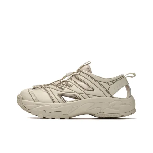 MLB New York Yankees Slip Resistant And Breathable River Trekking Shoes Unisex Beige