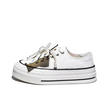 Junjali Lightweight Low Top Skateboard Shoes Women's