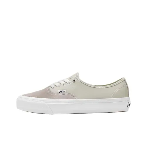 el producto athletic Vans Comfycush Slip-skool EU 44 Black White