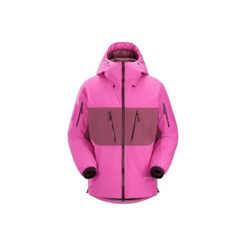 Arcteryx Womens Beta GORE TEX Regular Fit Jacket Vitality