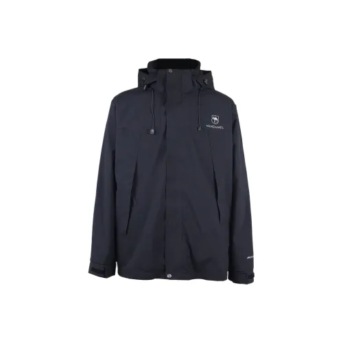 Hoodies & Sweatshirts