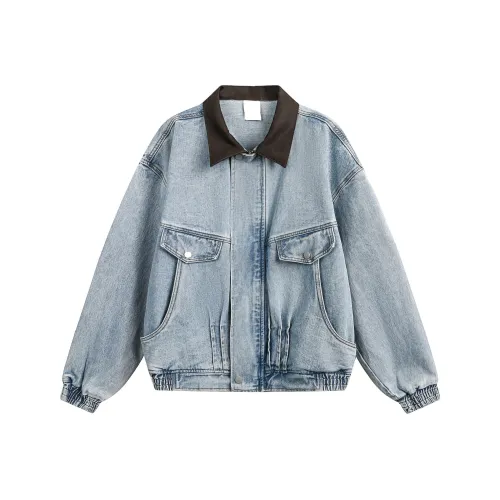 Bershka Flauschiger Pullover mit Reißverschluss in Weiß