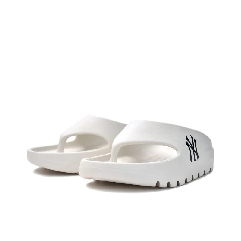 MLB New York Yankees Abrasion Resistant Slip Resistant Flip Flops Unisex White-2