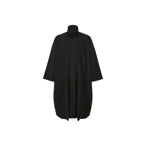 ISSEY MIYAKE Mc December Plissé Coat