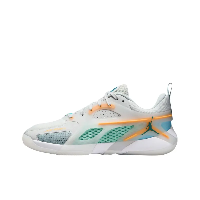 Jordan Heir Collection Anti Slip Wear Resistant Low Top Basketball Shoes Unisex Light Gray-0