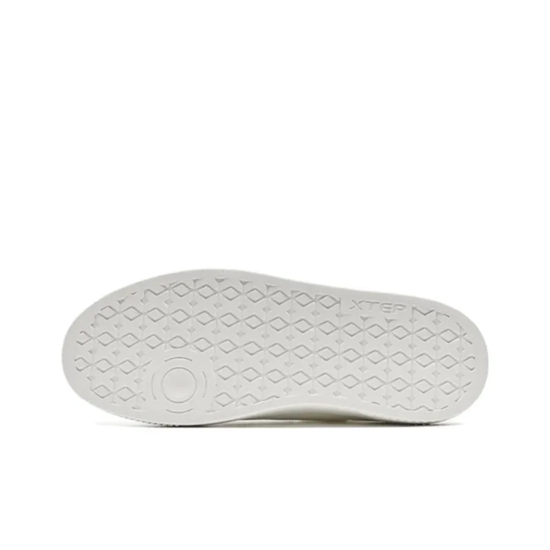 XTEP Non slip Lightweight Low Top Skateboard Shoes Women's Sail White-3