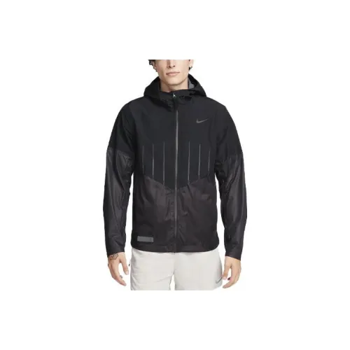 Nike Running Division Aerogami Men's Storm FIT Adv Running Jacket