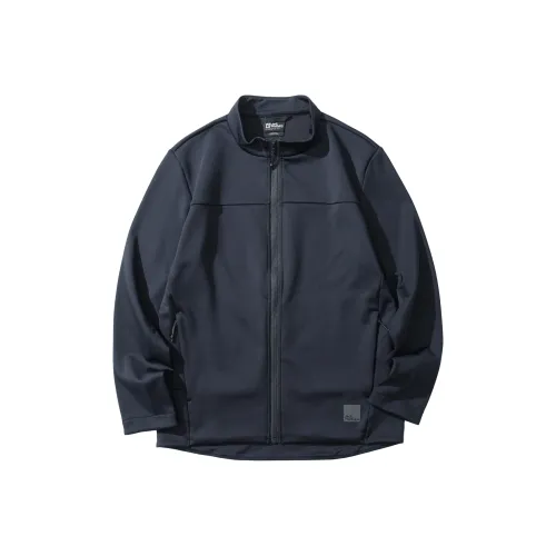 Layer up your skate look in this jacket from Amsterdam-based