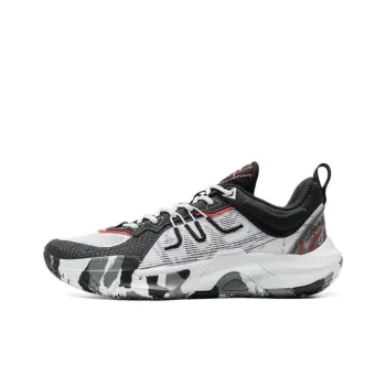 XTEP Anti Slip Wear Resistant Low Top Basketball Shoes Men's Black White Gray
