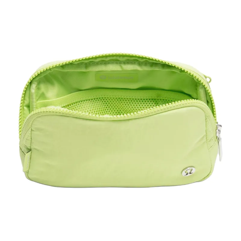 Lululemon Everywhere Nylon Fanny Pack Trumpets Unisex Green Grape-3
