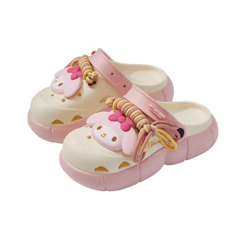 Hello Kitty x Sanrio Clogs Women's