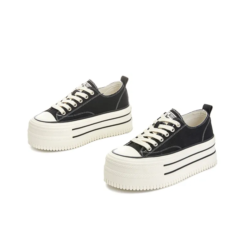 Chibang Lightweight And Breathable Low Top Canvas Shoes Women's-1