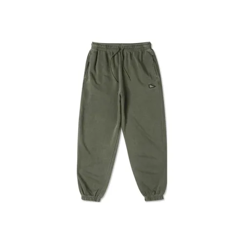 Converse Go To Chuck Taylor Sneaker Patch Loose Fit Sweatpant