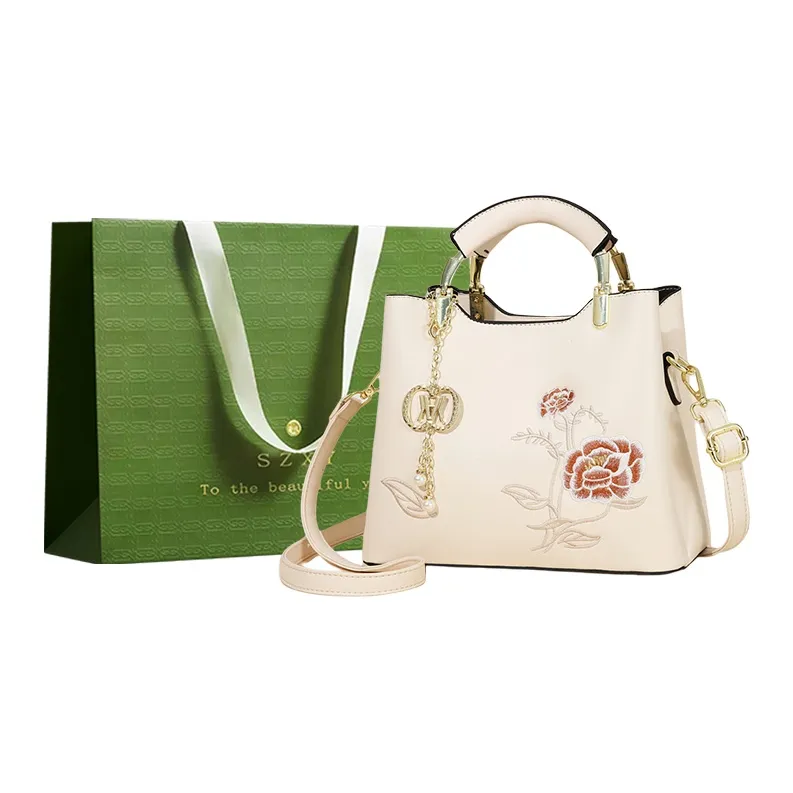 Three Ducklings PU Handbag Regular Women's Multicolor-10