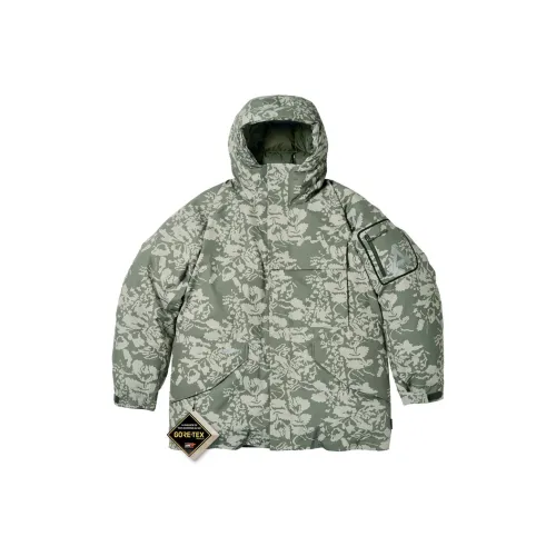 PALACE Gore Tex Cargo Down Parka