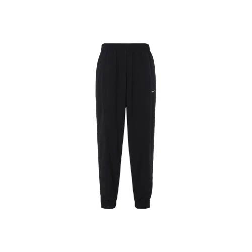 nike red Club Fleece Big Kids' Joggers Extended Size