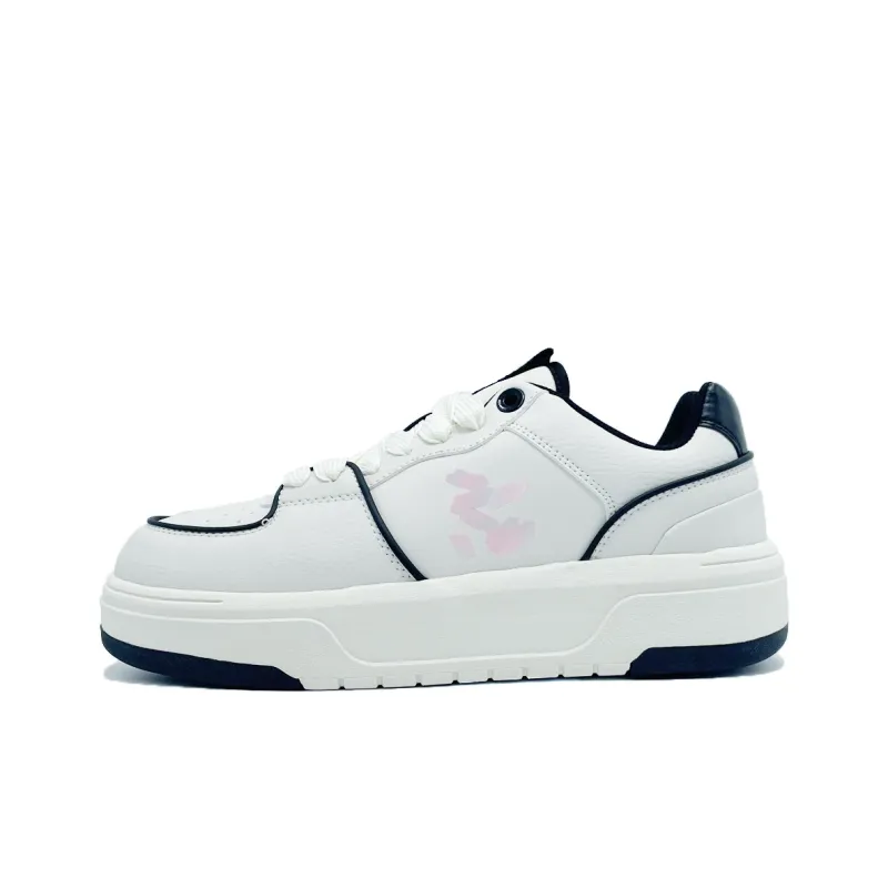 PAIN OR PLEASURE Skateboard Shoes Unisex Black White-0