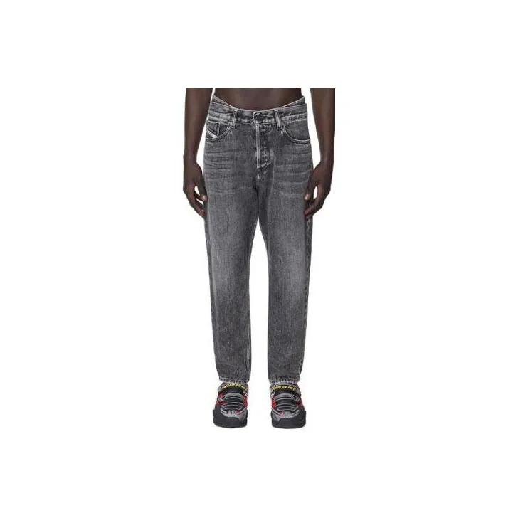 DIESEL D Fining Tapered leg Jeans-0