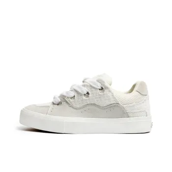 VANSSI Low Top Skateboard Shoes Unisex White