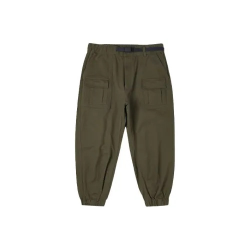 CHOCOOLATE straight-leg chino shorts Schwarz