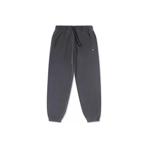 Converse Go To Sneaker Patch Loose Fit Sweatpants