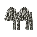 Women's Style in Image Color