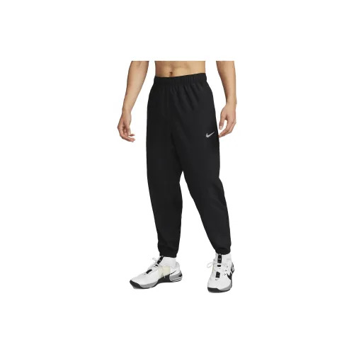 Nike Form Men's Dri FIT Tapered Versatile Pants