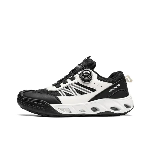 WARRIOR Hiking / Trekking Shoes Men Low Top White