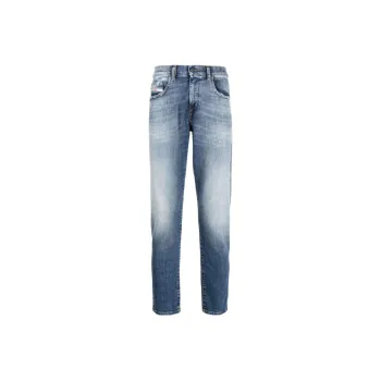 DIESEL 2019 D-Strukt Distressed Slim-Cut Jeans