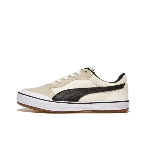 PUMA ASTRO SALA 2 Anti Slip Wear Resistant Low Top Casual Shoes Unisex White Black