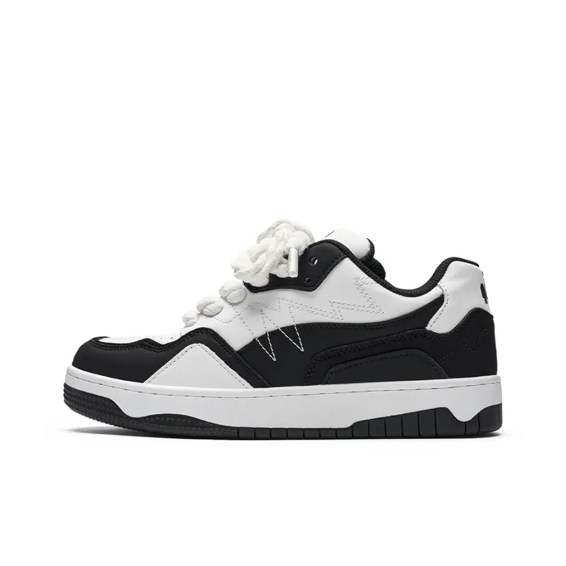 Flange Bullo Low Top Skateboard Shoes Unisex Black White-0