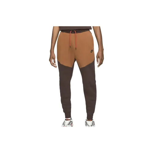 Nike Fleece Tech Lounge Pants