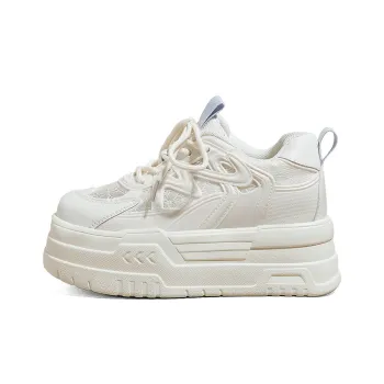 A Poinsettia Princess Skateboard Shoes Women's