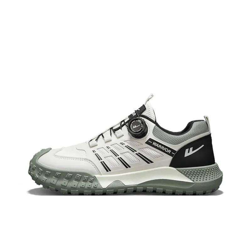 WARRIOR Hiking / Trekking Shoes Men Low Top Black-0