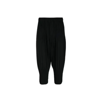 ISSEY MIYAKE Pleated Tapered Cropped Trousers
