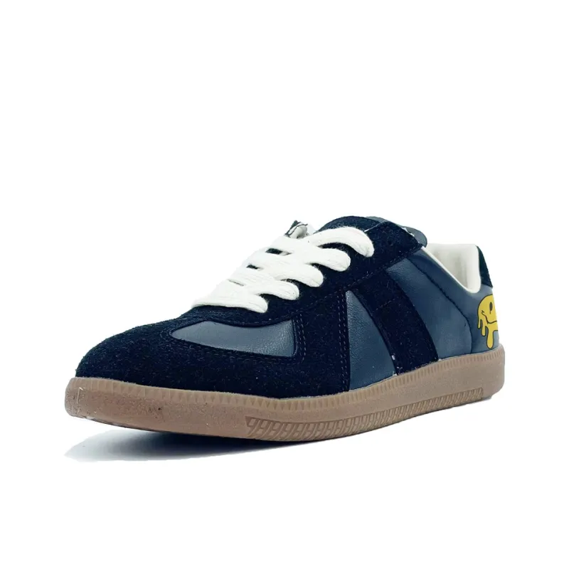PAIN OR PLEASURE Low Top Skateboard Shoes Unisex Black-1