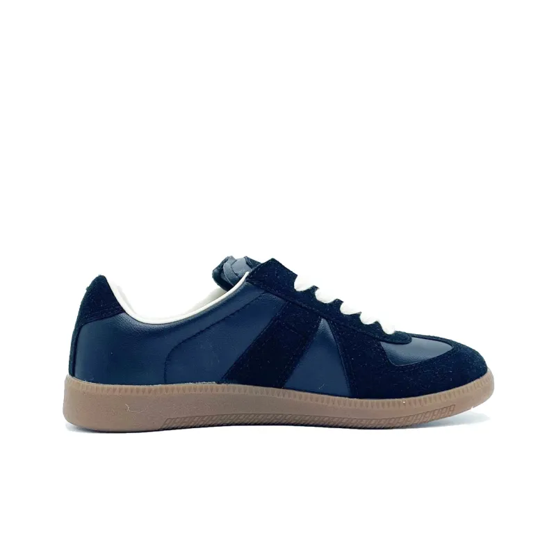 PAIN OR PLEASURE Low Top Skateboard Shoes Unisex Black-2